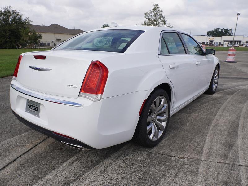 used 2019 Chrysler 300 car, priced at $13,991