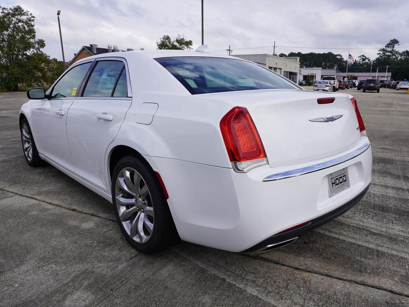 used 2019 Chrysler 300 car, priced at $13,991