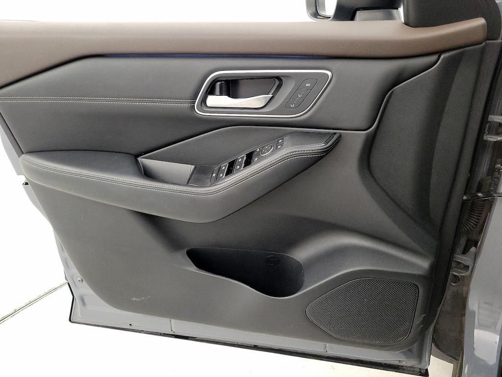 used 2022 Nissan Rogue car, priced at $24,998
