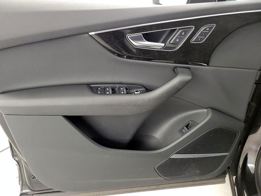 used 2022 Audi Q7 car, priced at $39,998