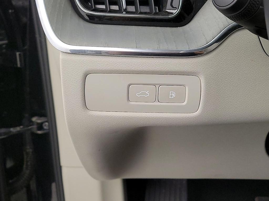 used 2024 Volvo XC60 Recharge Plug-In Hybrid car, priced at $49,998