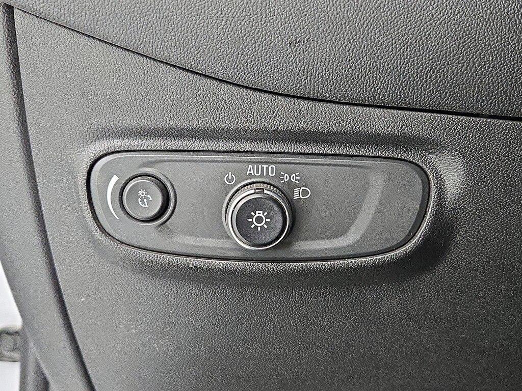used 2022 Chevrolet Equinox car, priced at $18,998