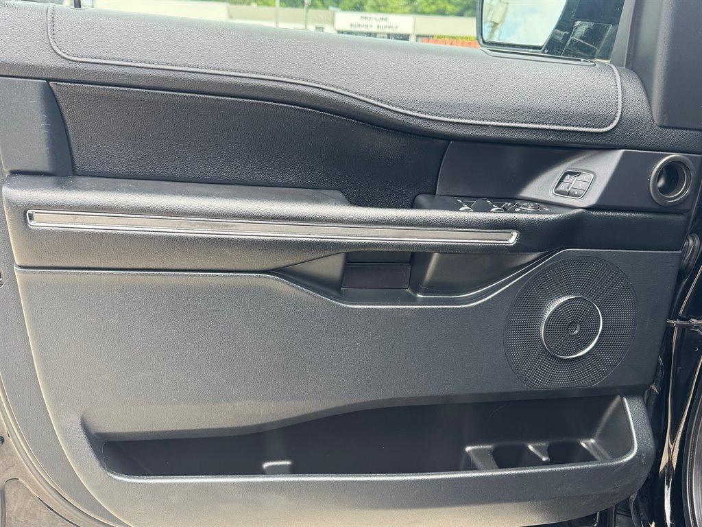 used 2018 Ford Expedition car, priced at $20,900