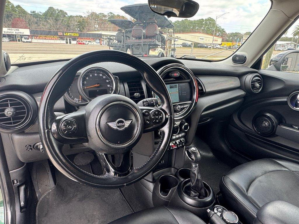 used 2018 MINI Hardtop car, priced at $13,900