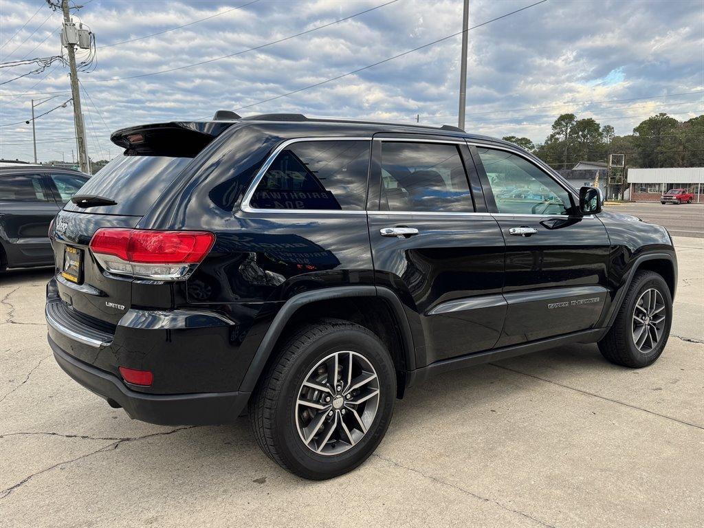 used 2017 Jeep Grand Cherokee car, priced at $16,900