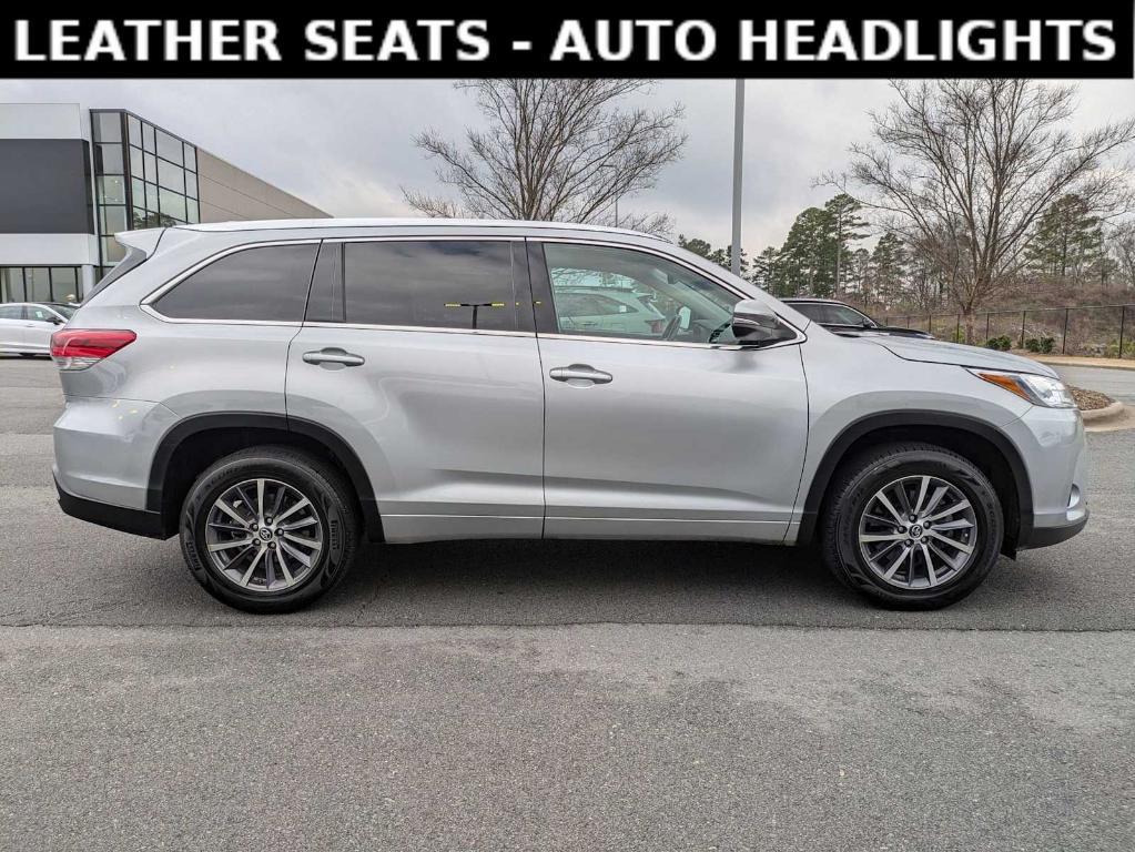 used 2018 Toyota Highlander car, priced at $22,782