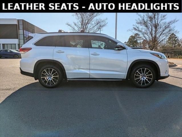 used 2017 Toyota Highlander car, priced at $21,829