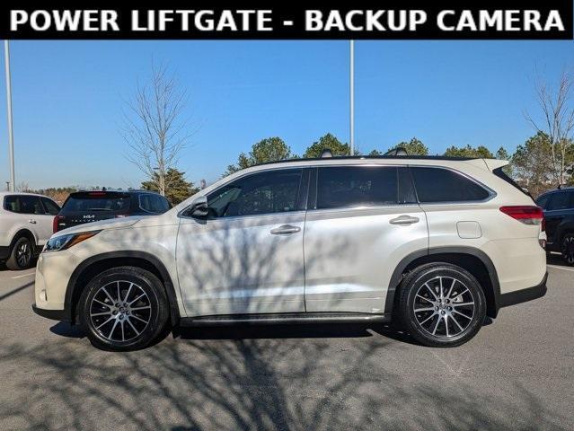 used 2017 Toyota Highlander car, priced at $21,829