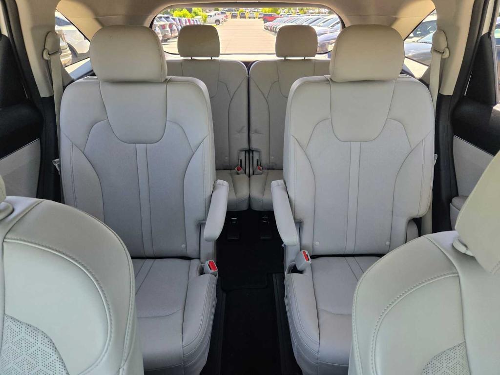 used 2023 Kia Sorento car, priced at $29,988