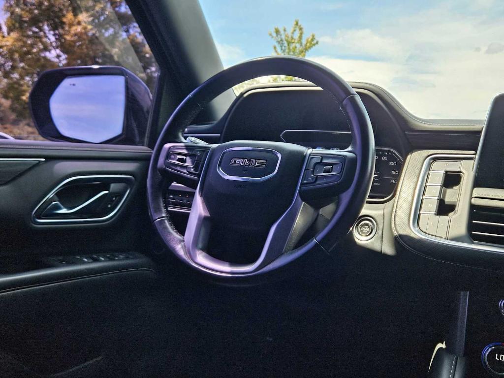 used 2021 GMC Yukon car, priced at $45,589