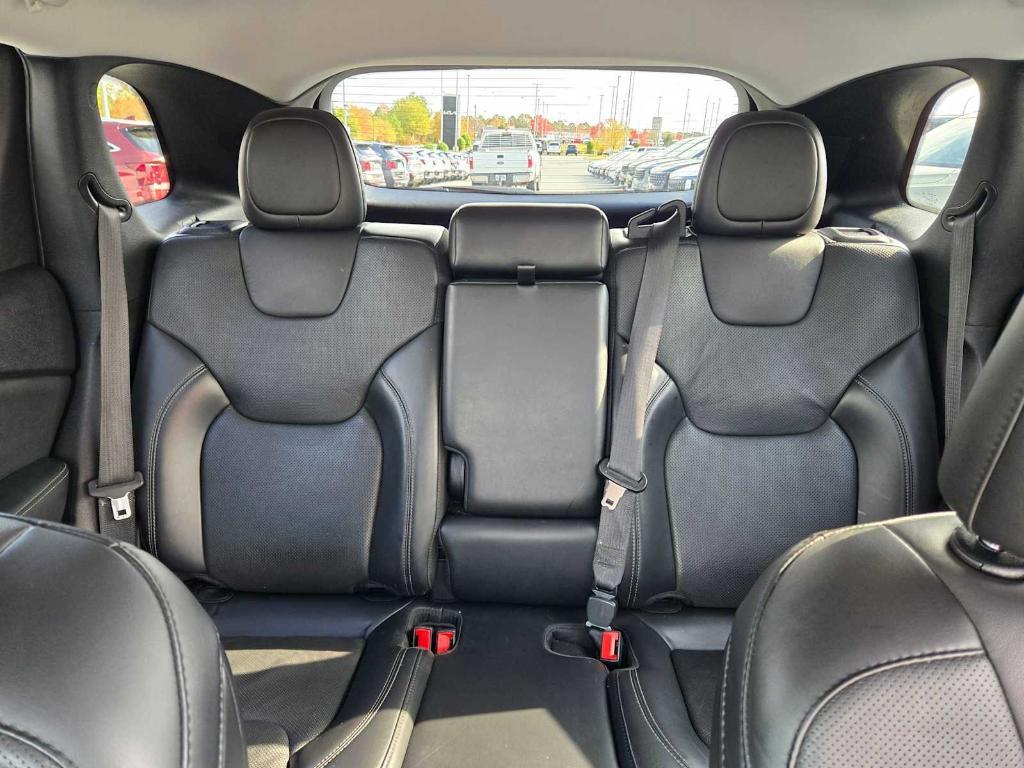 used 2021 Jeep Cherokee car, priced at $17,029