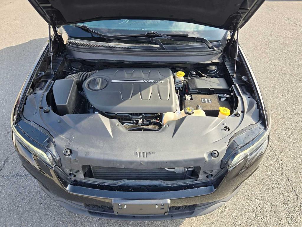 used 2021 Jeep Cherokee car, priced at $17,029