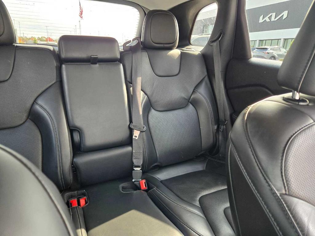 used 2021 Jeep Cherokee car, priced at $17,029