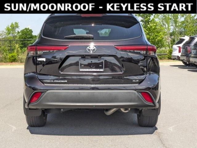 used 2022 Toyota Highlander car, priced at $38,255