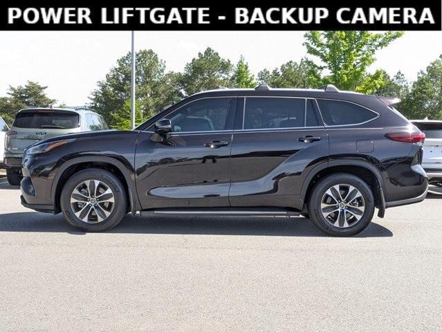 used 2022 Toyota Highlander car, priced at $38,255