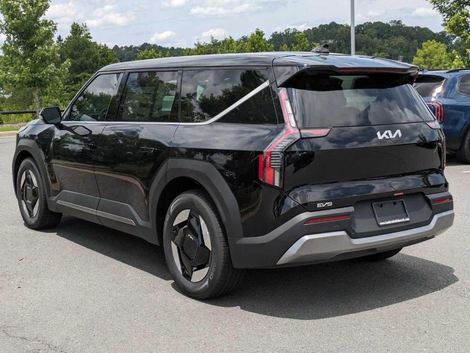 new 2024 Kia EV9 car, priced at $48,285