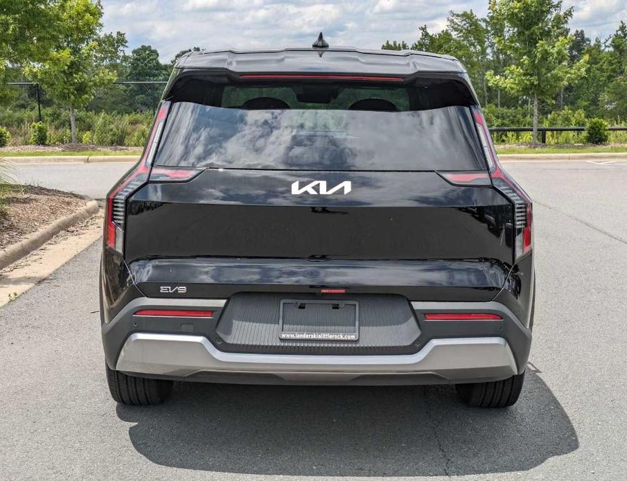 new 2024 Kia EV9 car, priced at $48,285