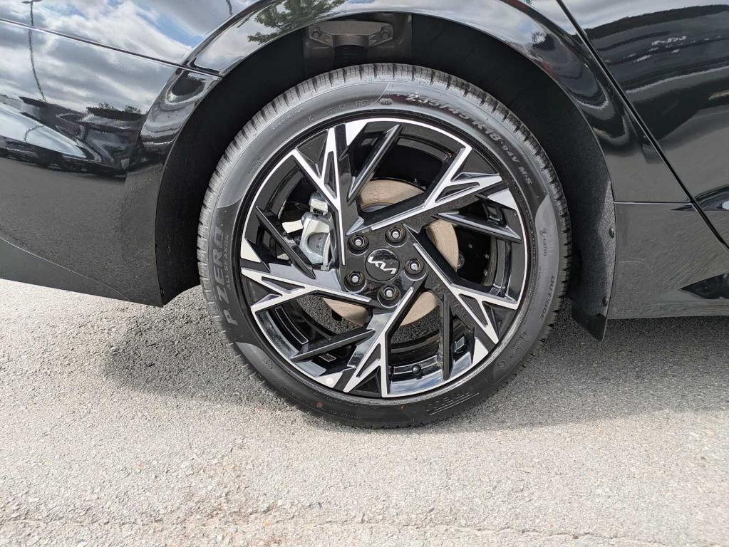 new 2025 Kia K5 car, priced at $30,550