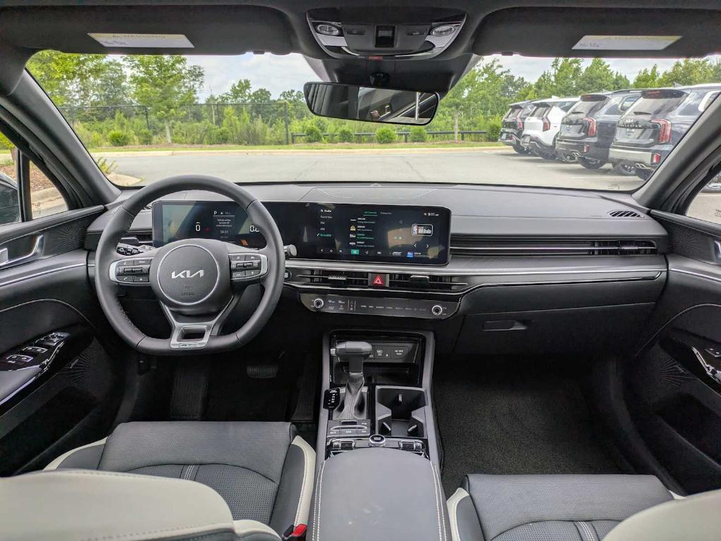 new 2025 Kia K5 car, priced at $30,550
