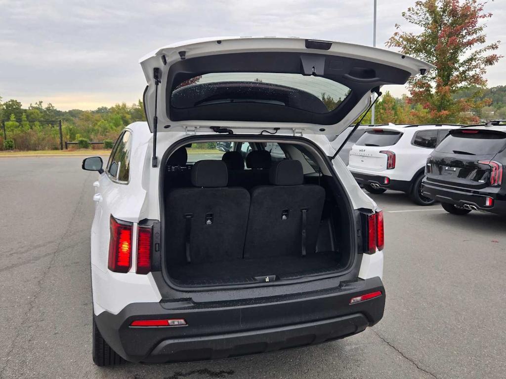 used 2021 Kia Sorento car, priced at $14,632