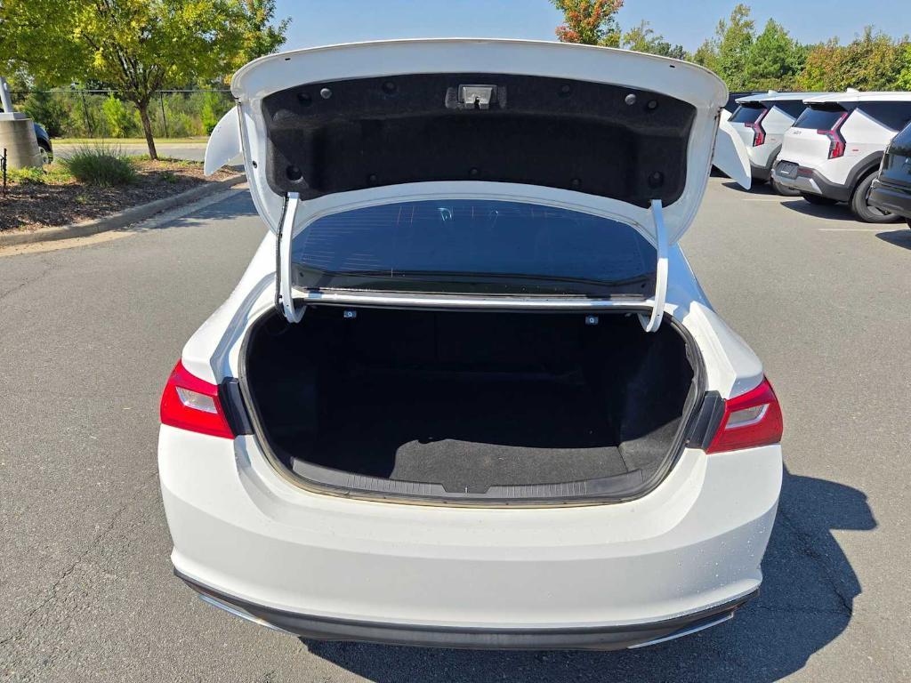 used 2022 Chevrolet Malibu car, priced at $18,767