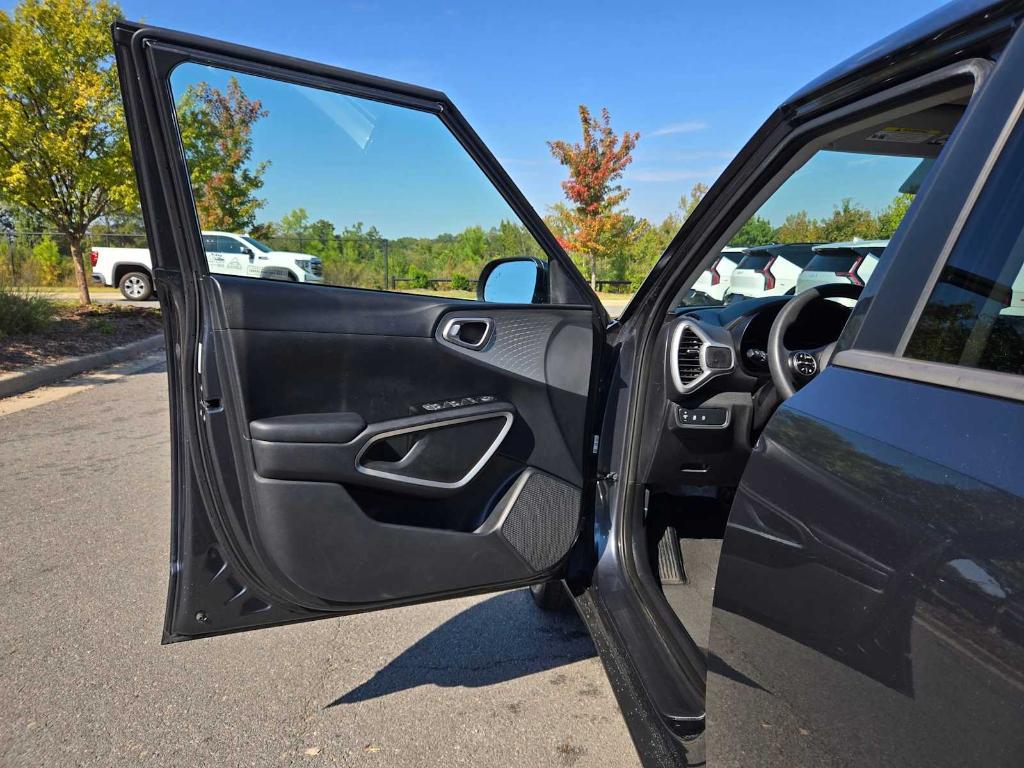 used 2023 Kia Soul car, priced at $16,757