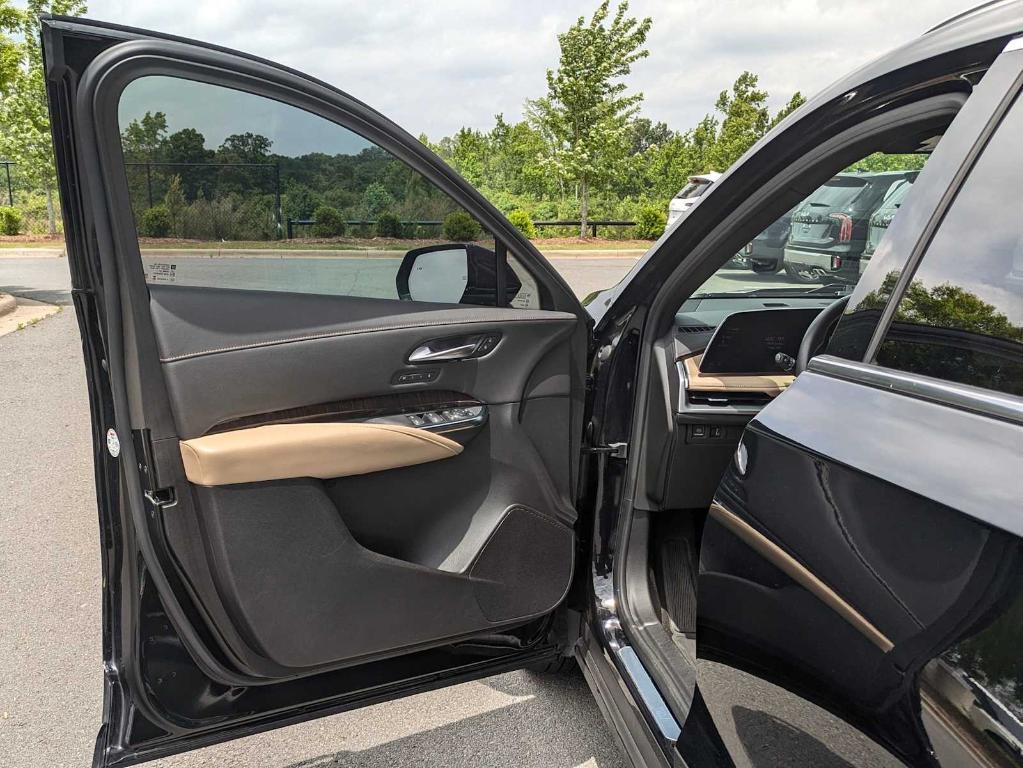 used 2024 Cadillac XT4 car, priced at $37,931
