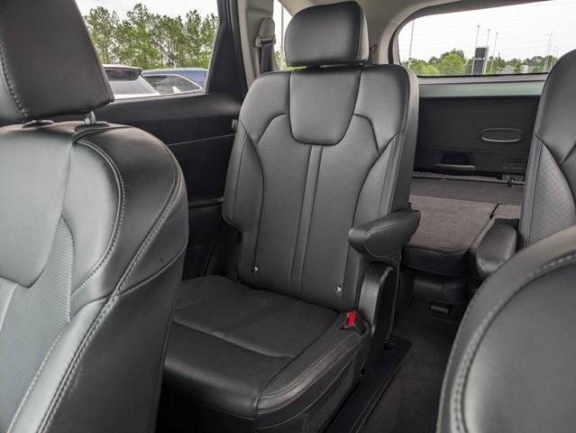 used 2024 Kia Sorento car, priced at $38,504