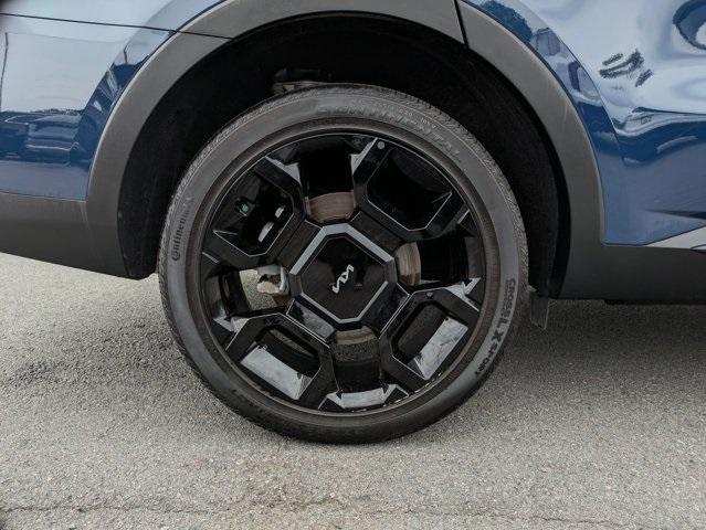 used 2024 Kia Sorento car, priced at $38,504