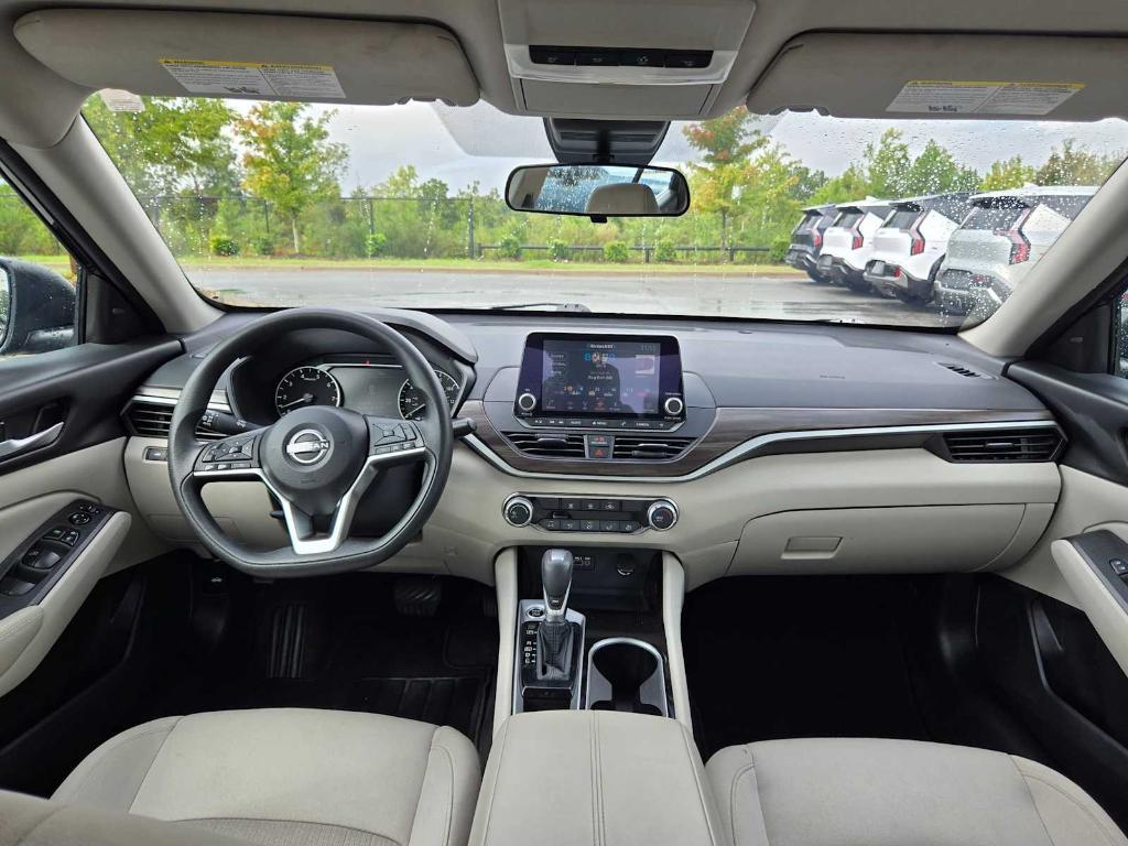 used 2024 Nissan Altima car, priced at $20,995