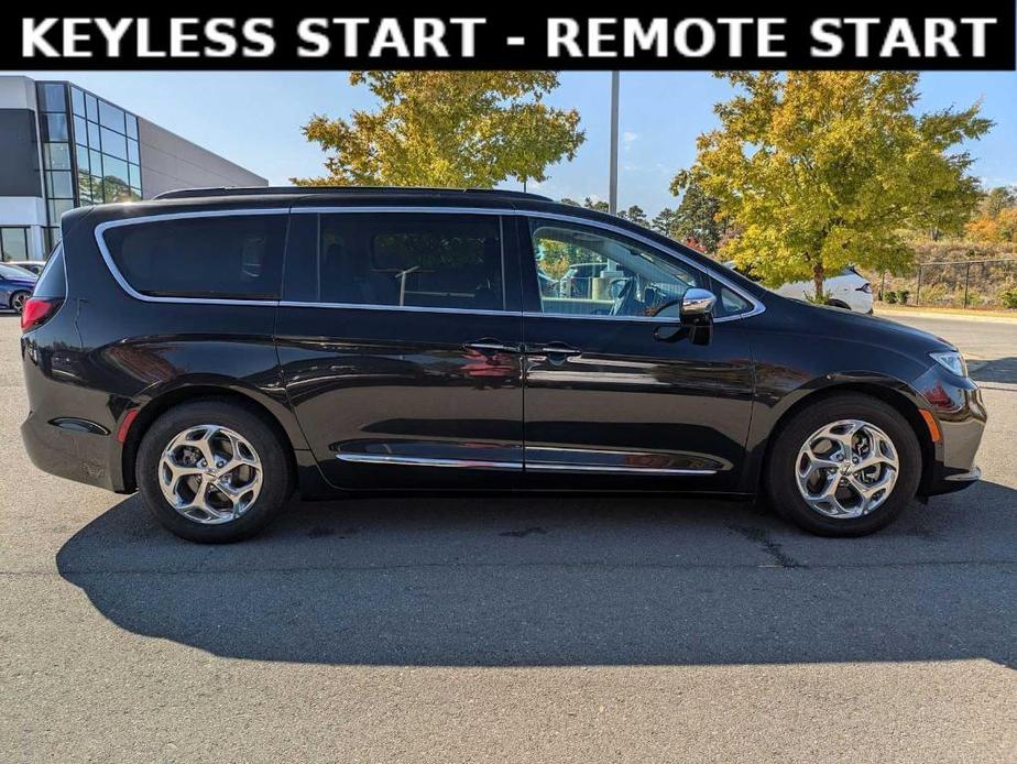 used 2022 Chrysler Pacifica car, priced at $26,389