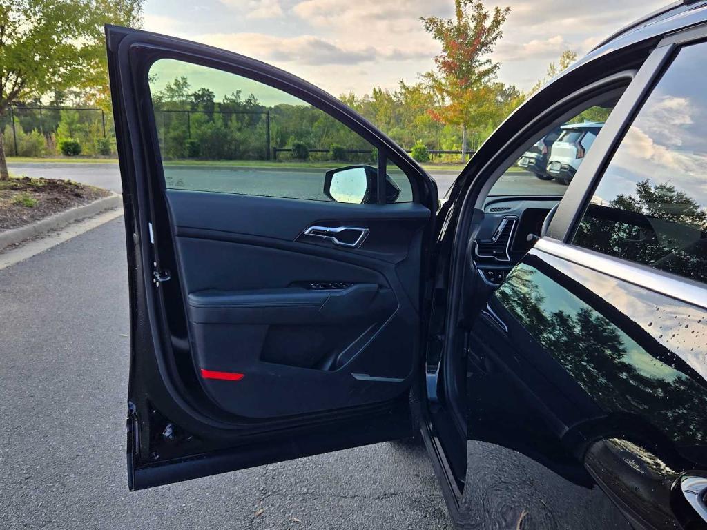 used 2025 Kia Sportage car, priced at $29,676