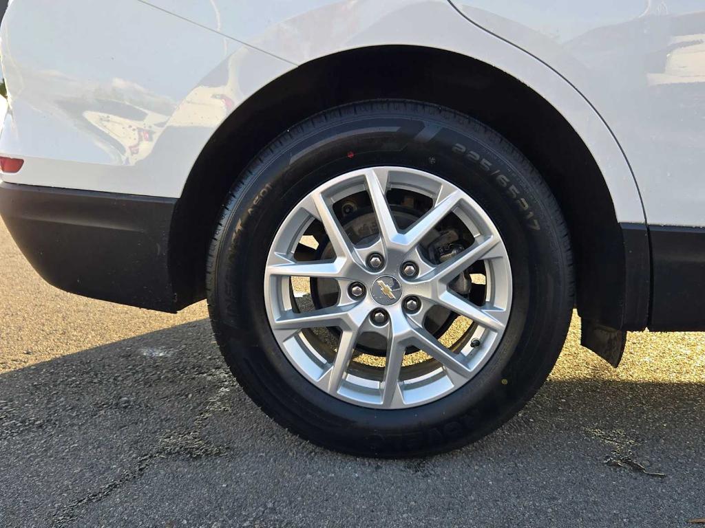 used 2023 Chevrolet Equinox car, priced at $18,929
