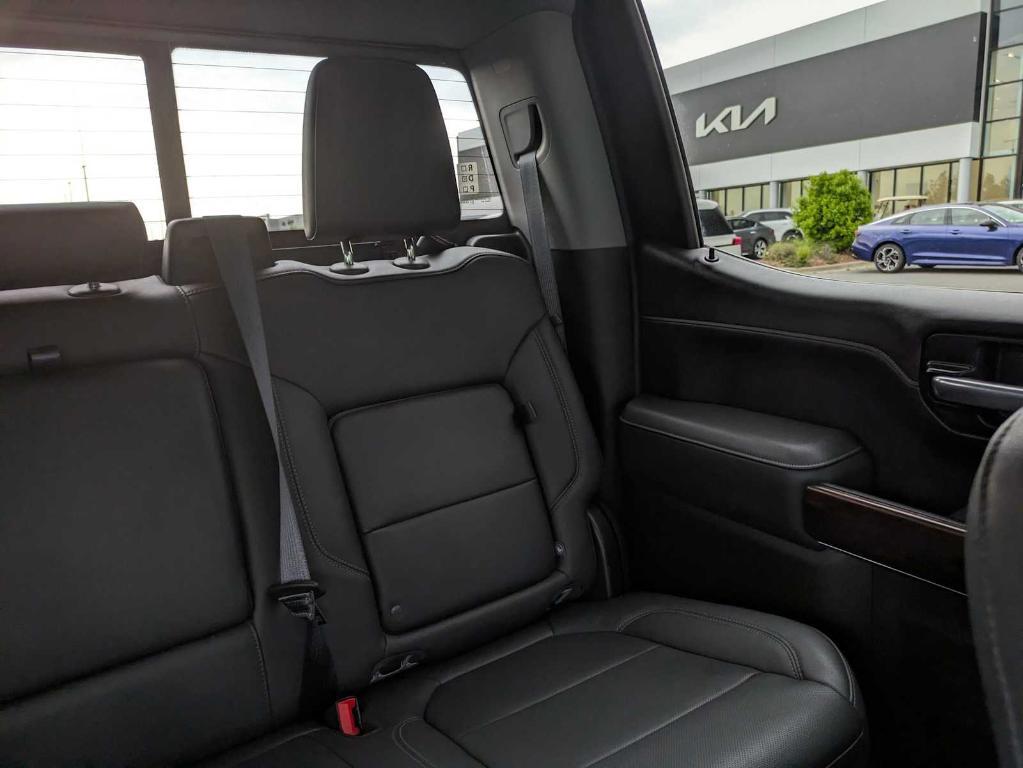 used 2022 GMC Sierra 1500 Limited car, priced at $33,138