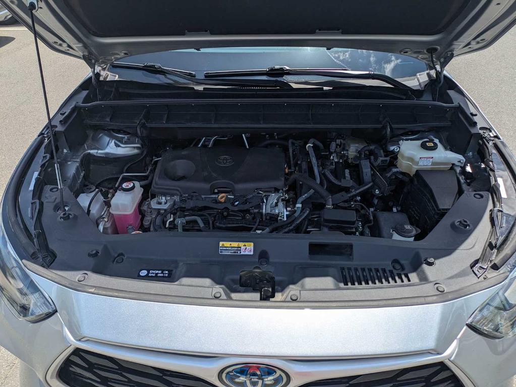 used 2020 Toyota Highlander Hybrid car, priced at $32,839