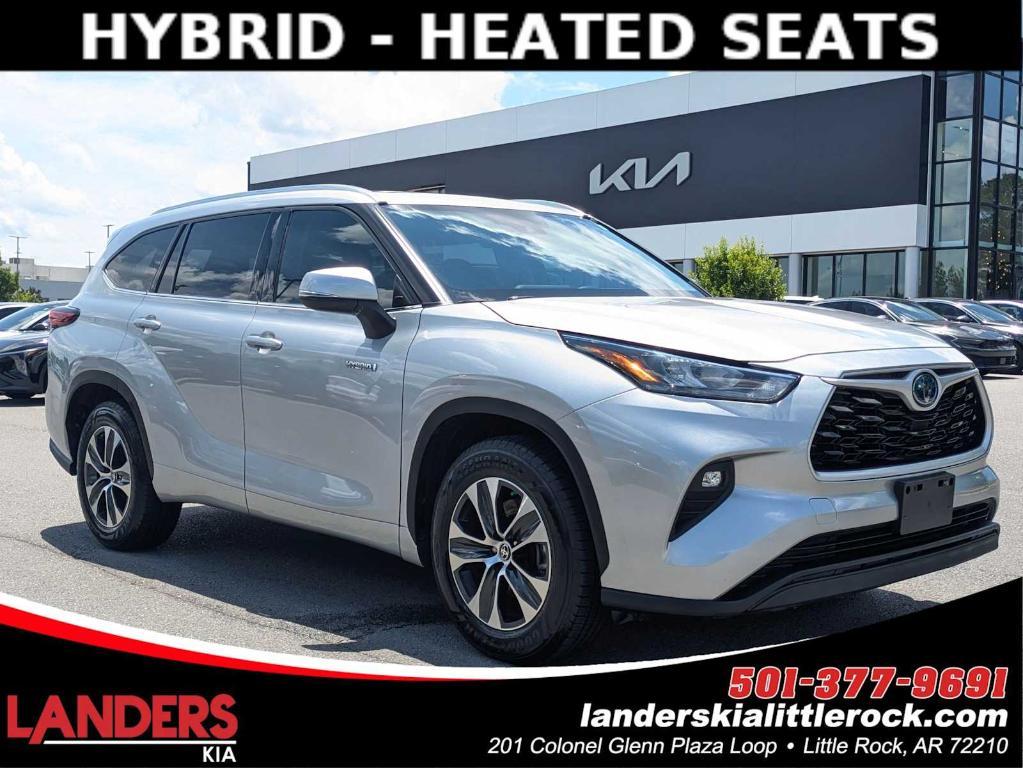 used 2020 Toyota Highlander Hybrid car, priced at $32,839