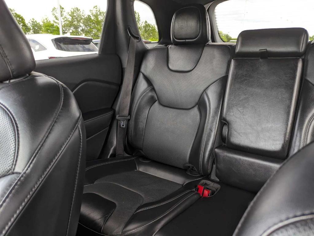 used 2020 Jeep Cherokee car, priced at $20,862