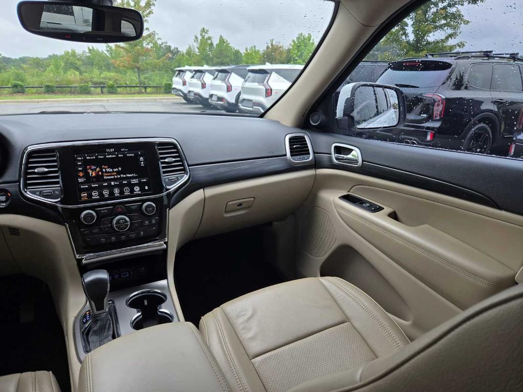 used 2022 Jeep Grand Cherokee WK car, priced at $18,679