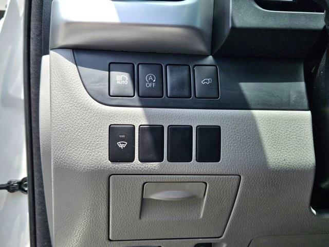 used 2017 Toyota Highlander car, priced at $23,301