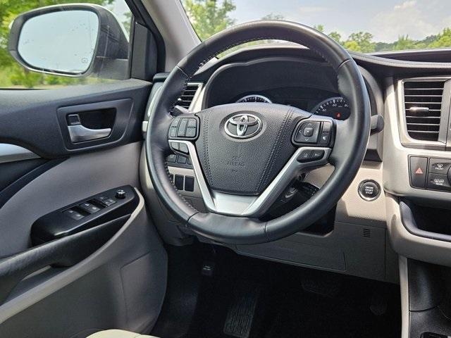 used 2017 Toyota Highlander car, priced at $23,301