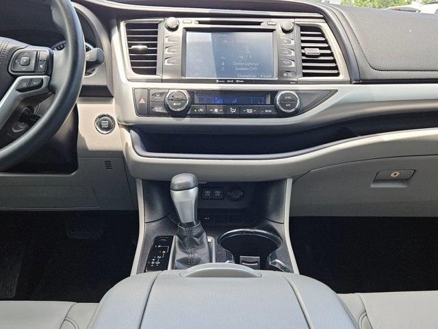 used 2017 Toyota Highlander car, priced at $23,301