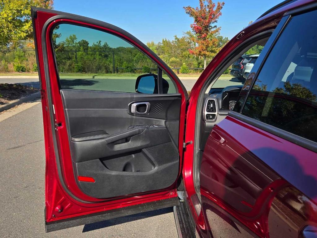 used 2022 Kia Sorento car, priced at $21,549