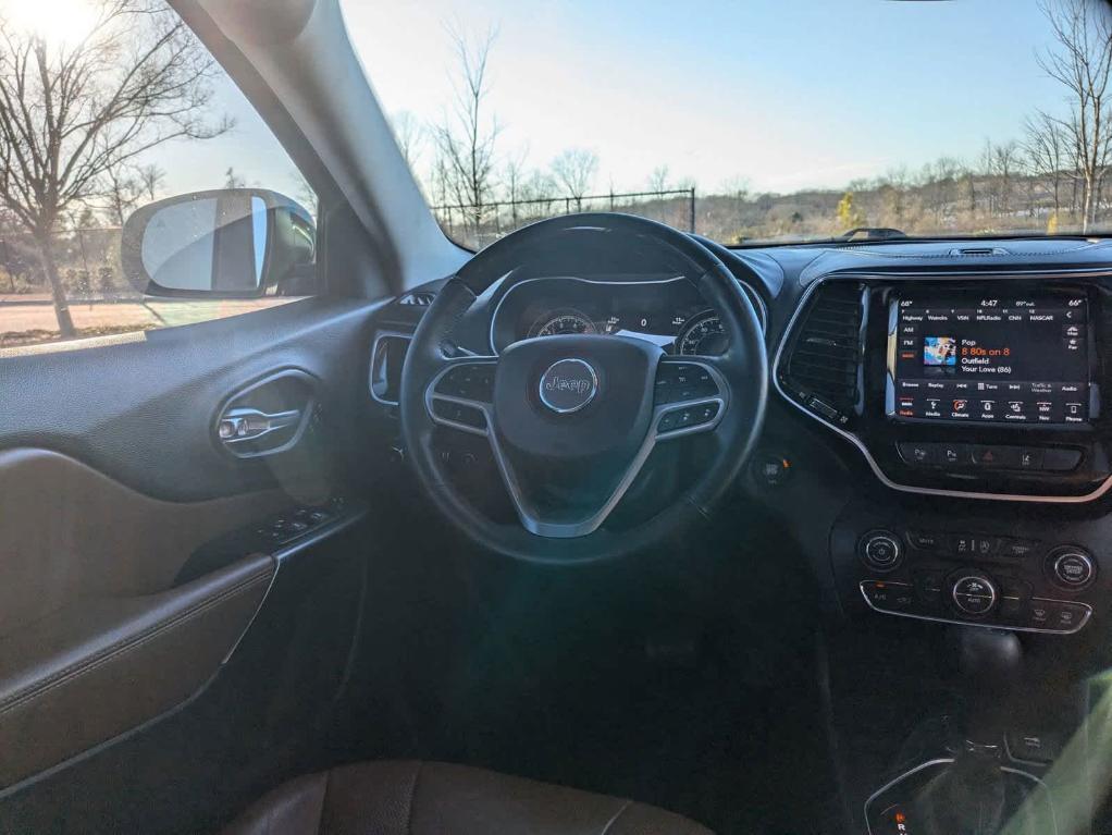 used 2019 Jeep Cherokee car, priced at $21,626