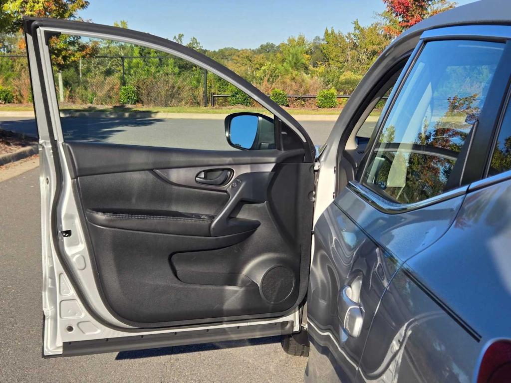 used 2022 Nissan Rogue Sport car, priced at $19,104