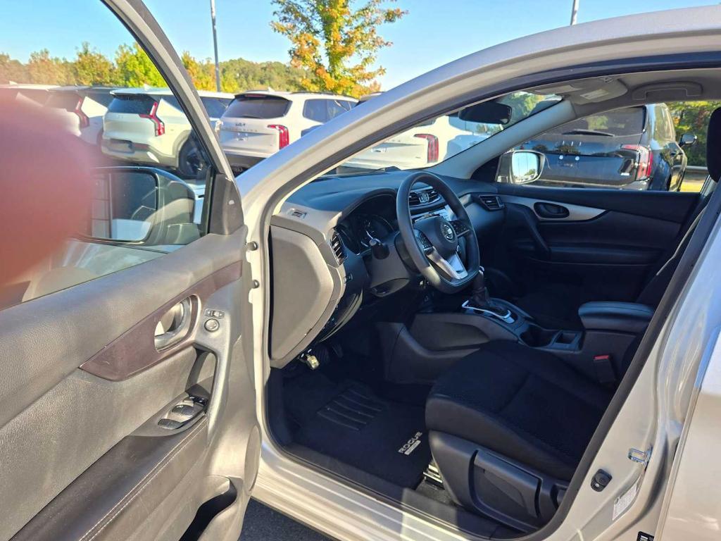 used 2022 Nissan Rogue Sport car, priced at $19,104