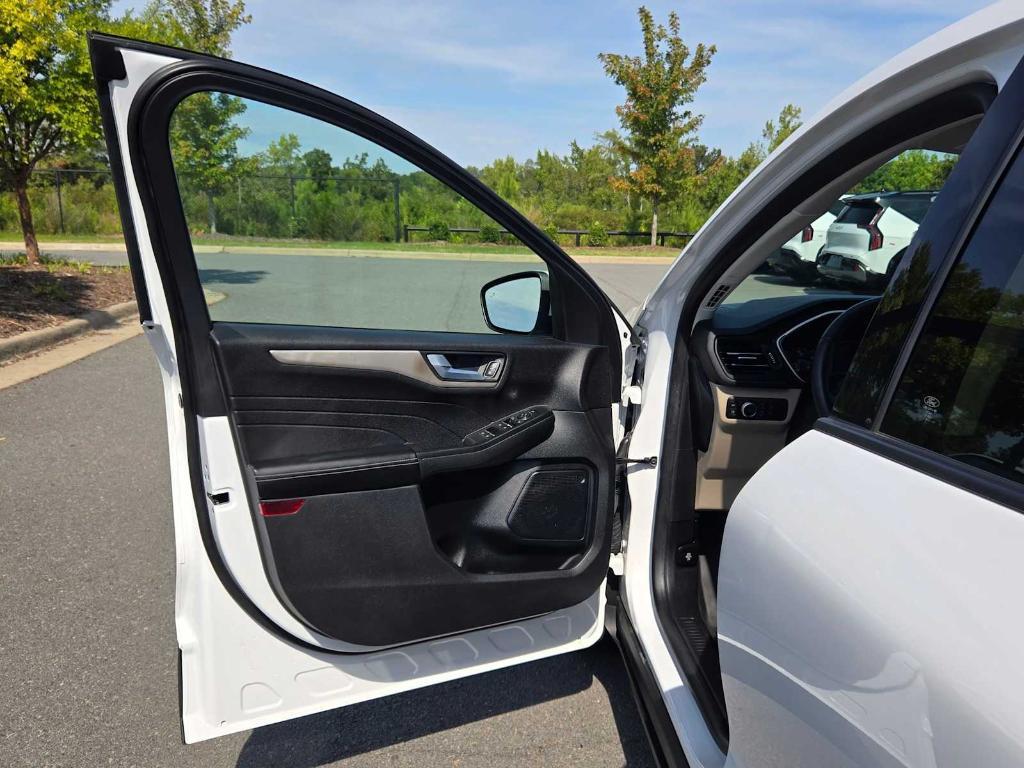 used 2022 Ford Escape car, priced at $17,248