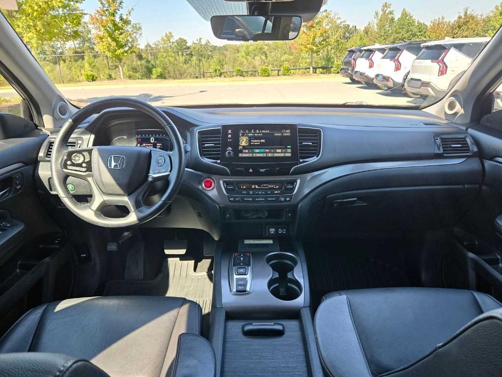used 2022 Honda Pilot car, priced at $21,674