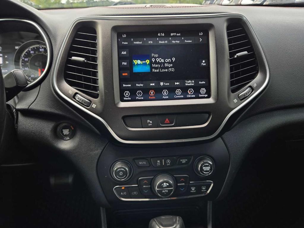 used 2020 Jeep Cherokee car, priced at $22,124