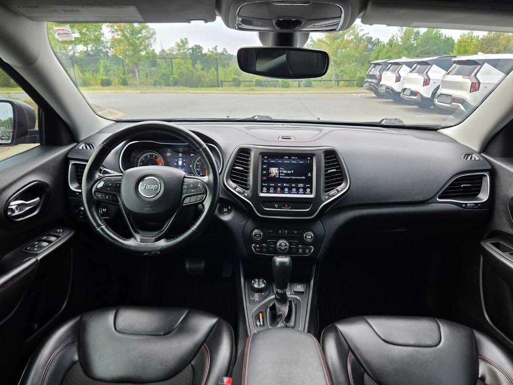 used 2020 Jeep Cherokee car, priced at $22,124