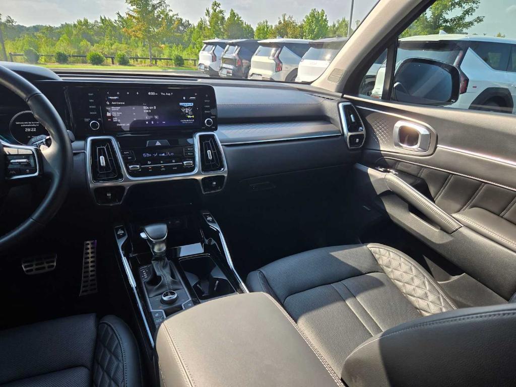 used 2023 Kia Sorento car, priced at $35,993